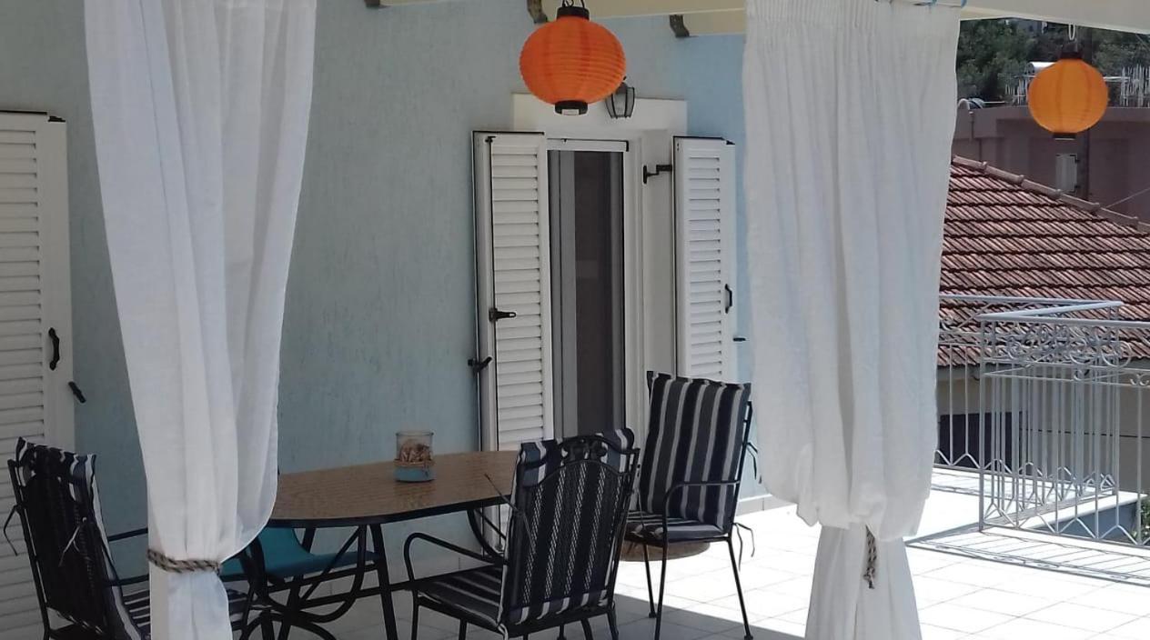 Apartment In Argostoli With Stunning Sea Views Exterior foto